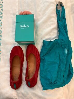 Tieks Red Leather Ballet Flats with Teal Travel Bag